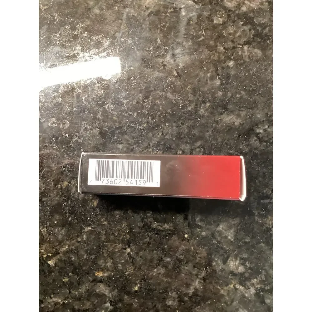Mac Love Me Lipstick Full 0.1 Oz/3g‎ 423 E for effortless makeup